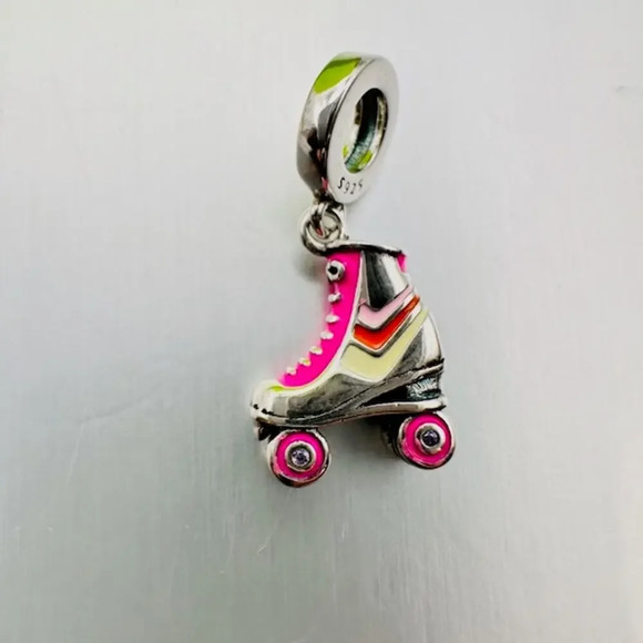 NEW Roller Skate Shoes Dangle Charm Pendant 925 Sterling Silver - Picture 2 of 4